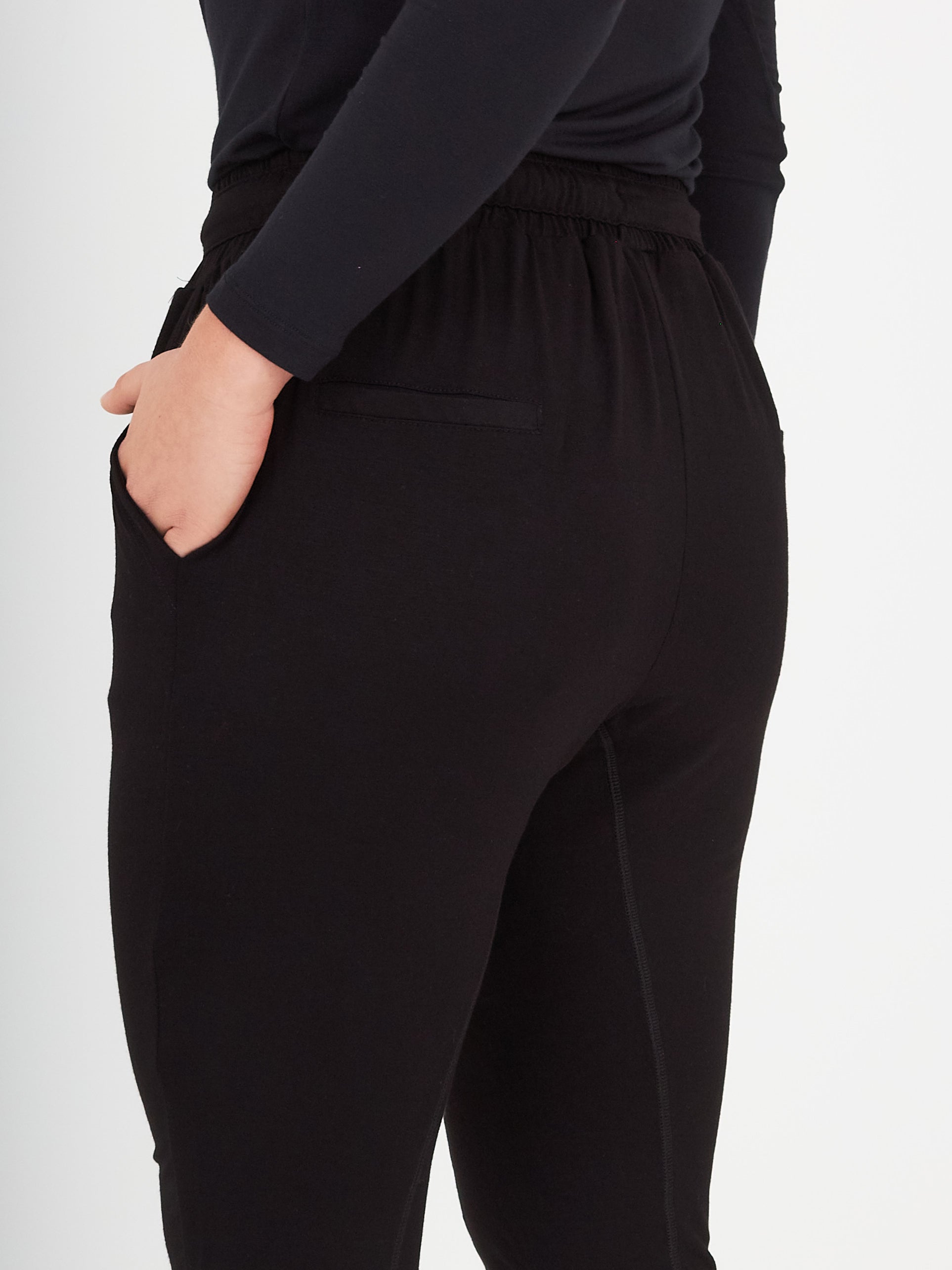 Comfy Copenhagen ApS Beds Are Burning - Viscose Pants Black