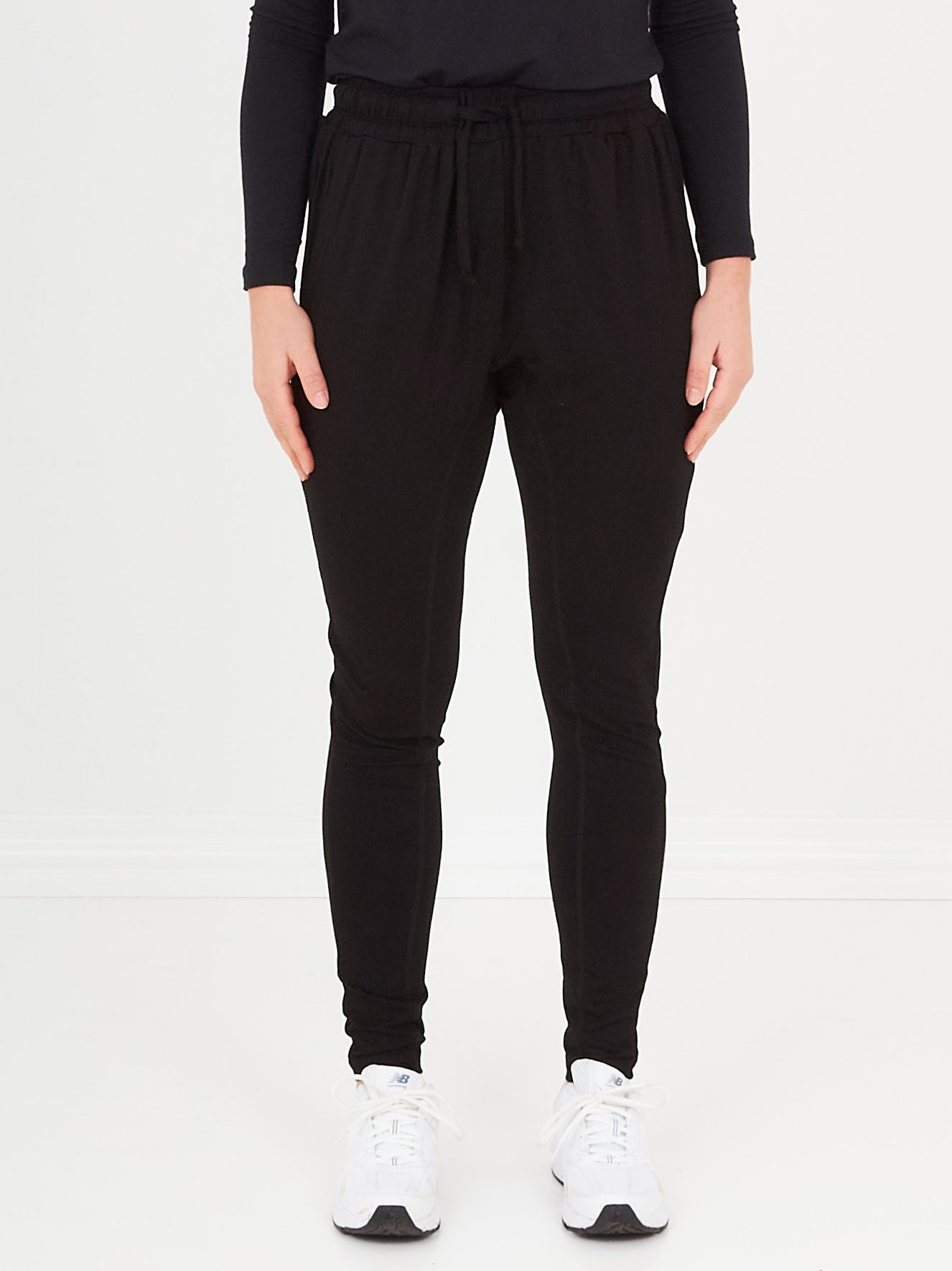 Comfy Copenhagen ApS Beds Are Burning - Viscose Pants Black