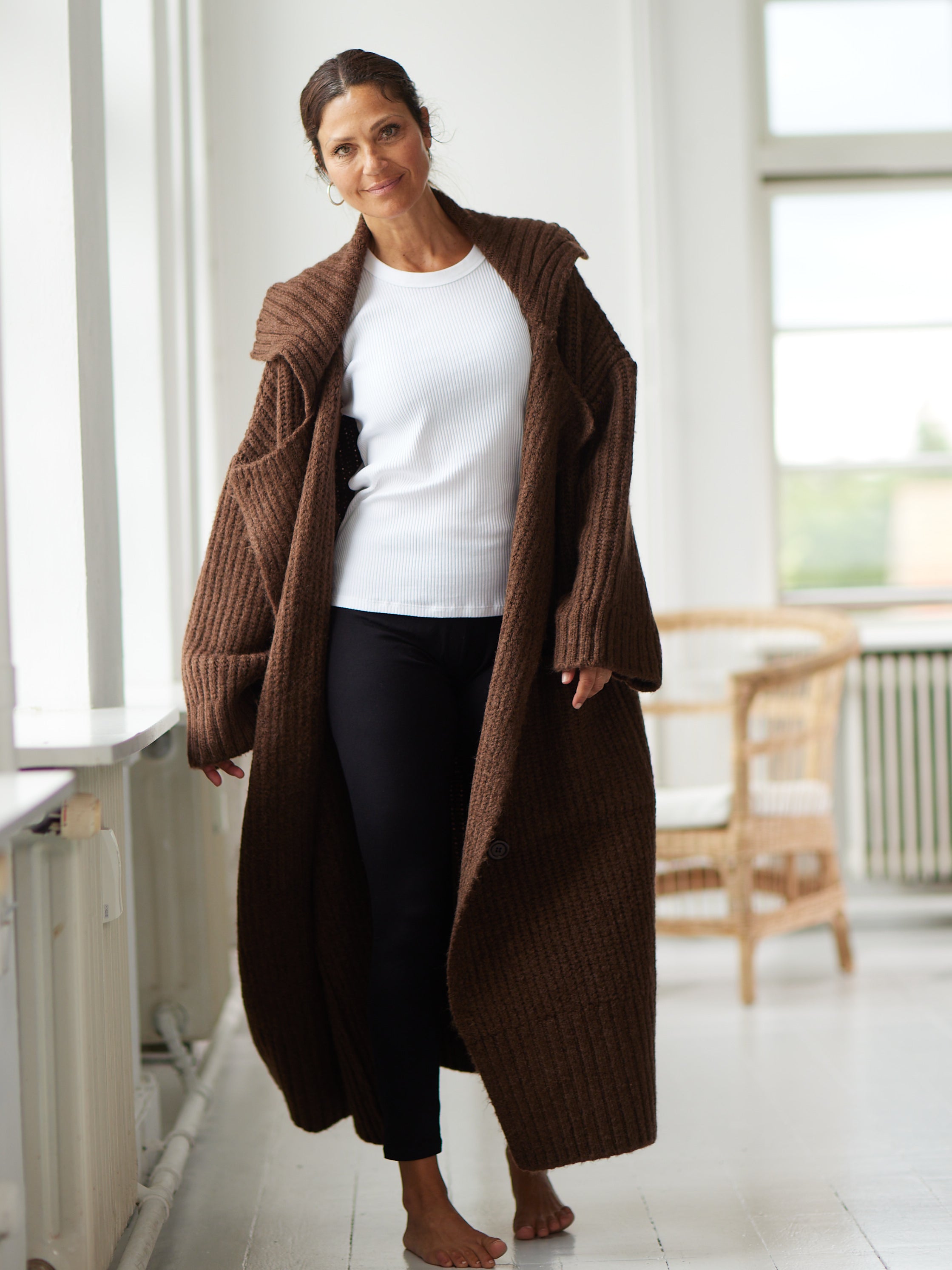 Comfy Copenhagen ApS Chunky Hug Knit Cardigan Coffee