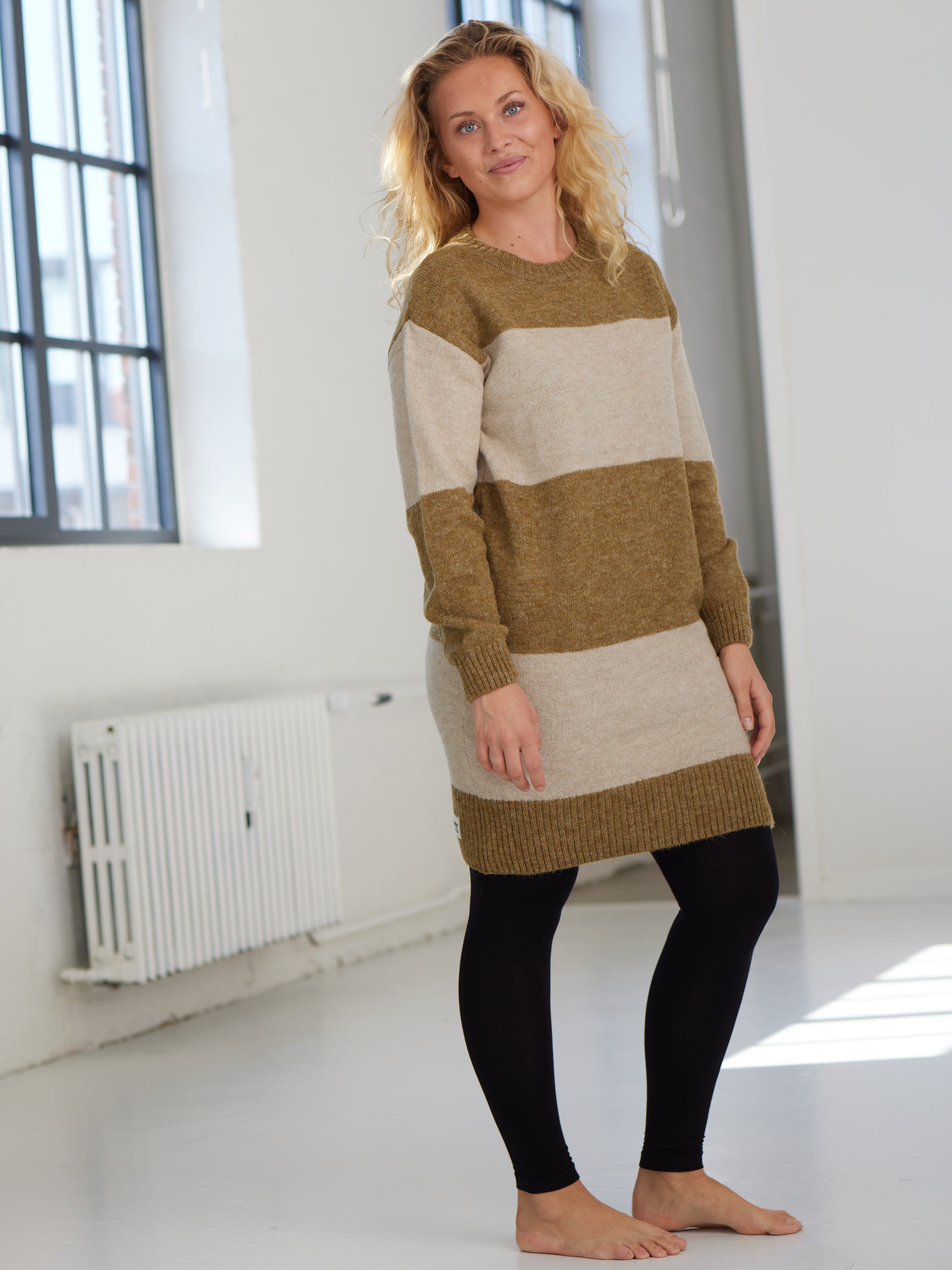 Comfy Copenhagen ApS Comfy Knit Dress Knit Khaki / Sand